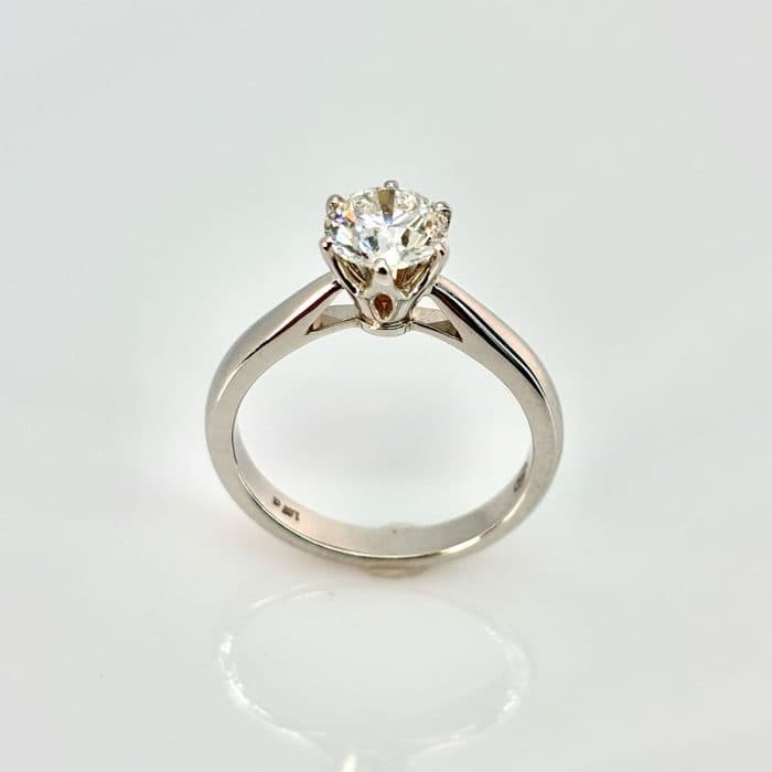 Каблучка з білого золота з діамантом 1.03 ct
