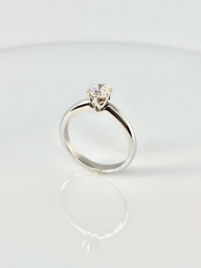 Каблучка з білого золота з діамантом 0.51 ct